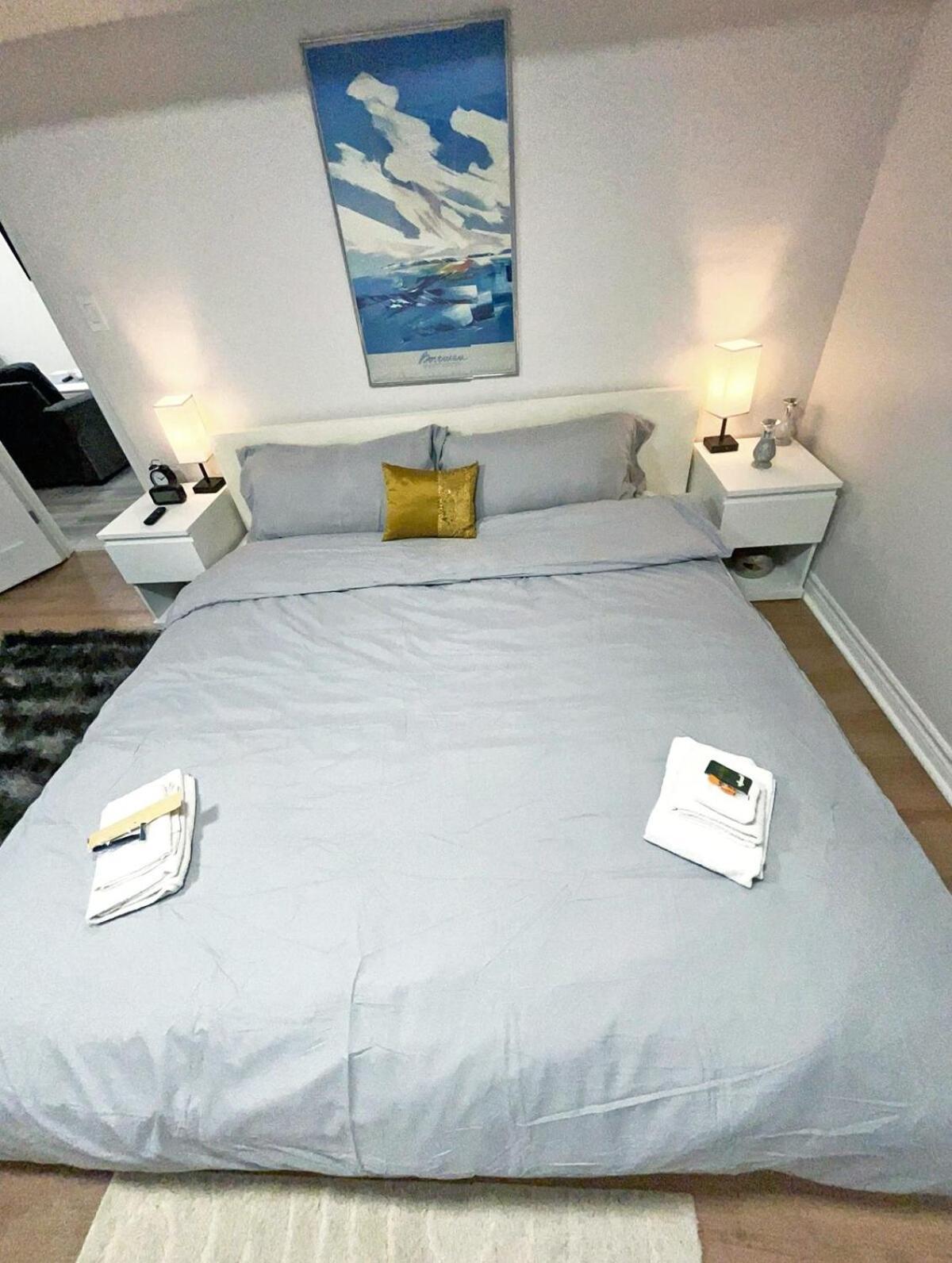 Hamilton Chic Retreat - Cozy Winter Getaway Appartement Buitenkant foto